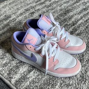 Air Jordan 1 Low SE ‘Arctic Punch’